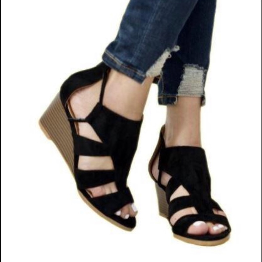 “Katie” upper cut Ankle Wedges